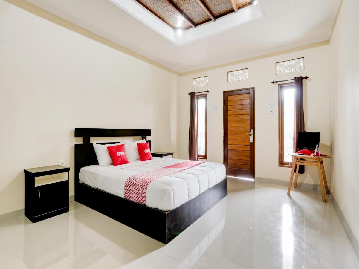 Oyo 90711 Blembong Homestay Jimbaran  Exterior photo